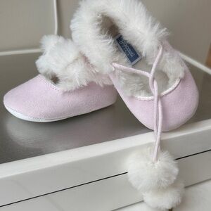 Jacadi Light Pink Baby Slippers with White Fur